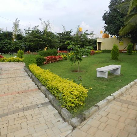 Park Hotel And Resort Kaglipur Exterior photo