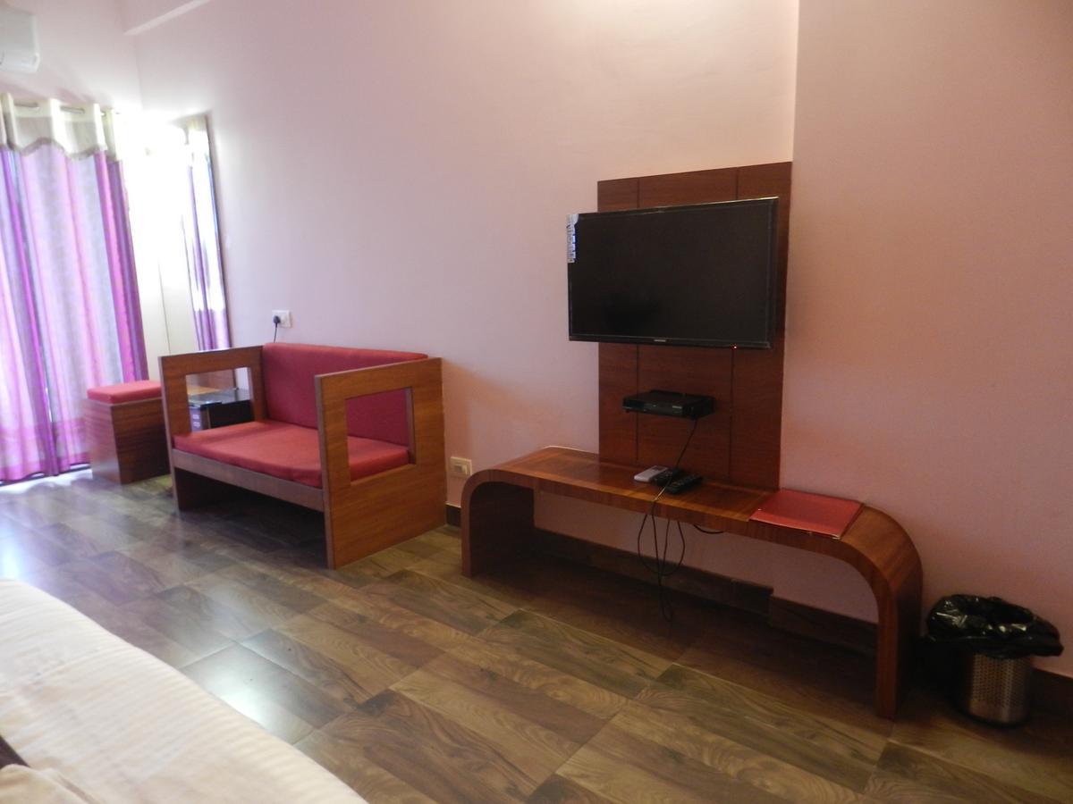 Park Hotel And Resort Kaglipur Exterior photo
